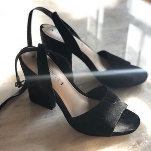 Via spiga block heel